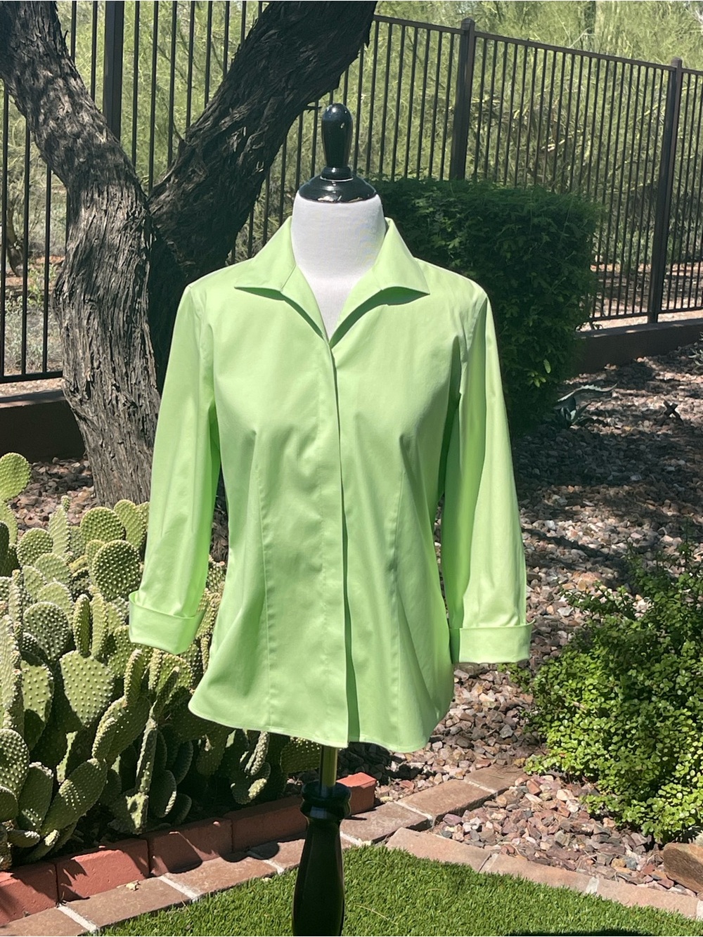 Chico's Bright Lime Green Hidden Button-Front Collared Shirt